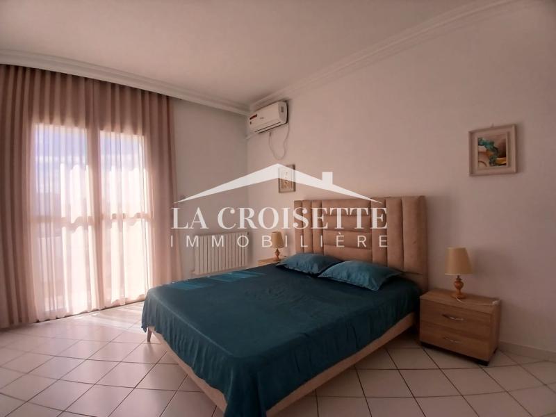 Duplex meublé S+3 vue sur mer avec jardin à Gammarth